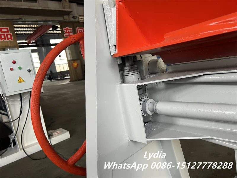 Versatile ZT-1250 Manual Sheet Metal Bending Machine: Multi-Function Bender for Roofing, Ventilation & More Hydraulic Available 4 manual sheet metal bending machine04 imgupzip 1000